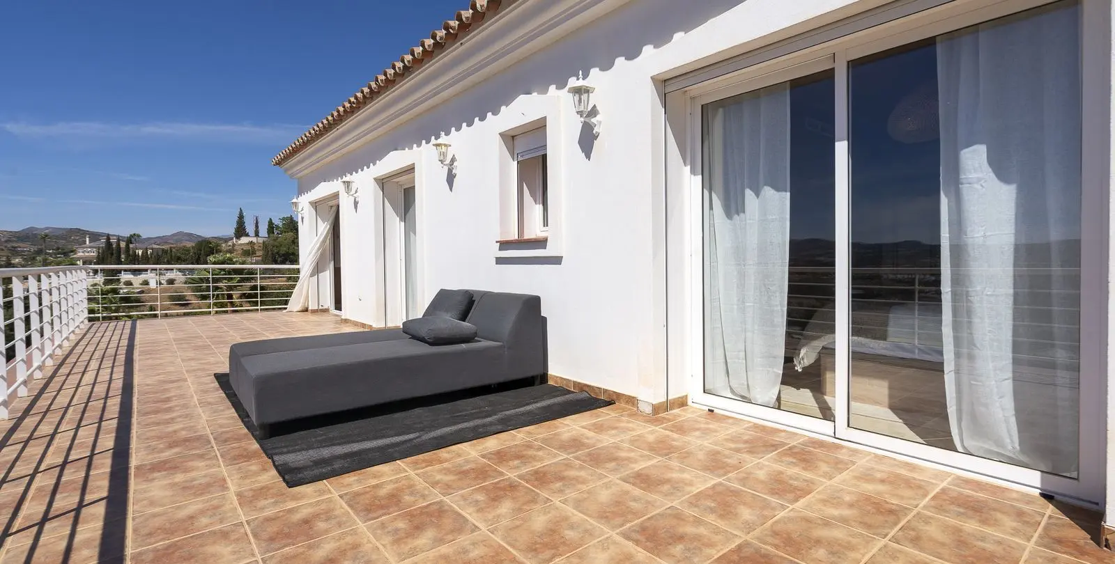 Продажа  отдельно стоящей виллы в Mijas 31