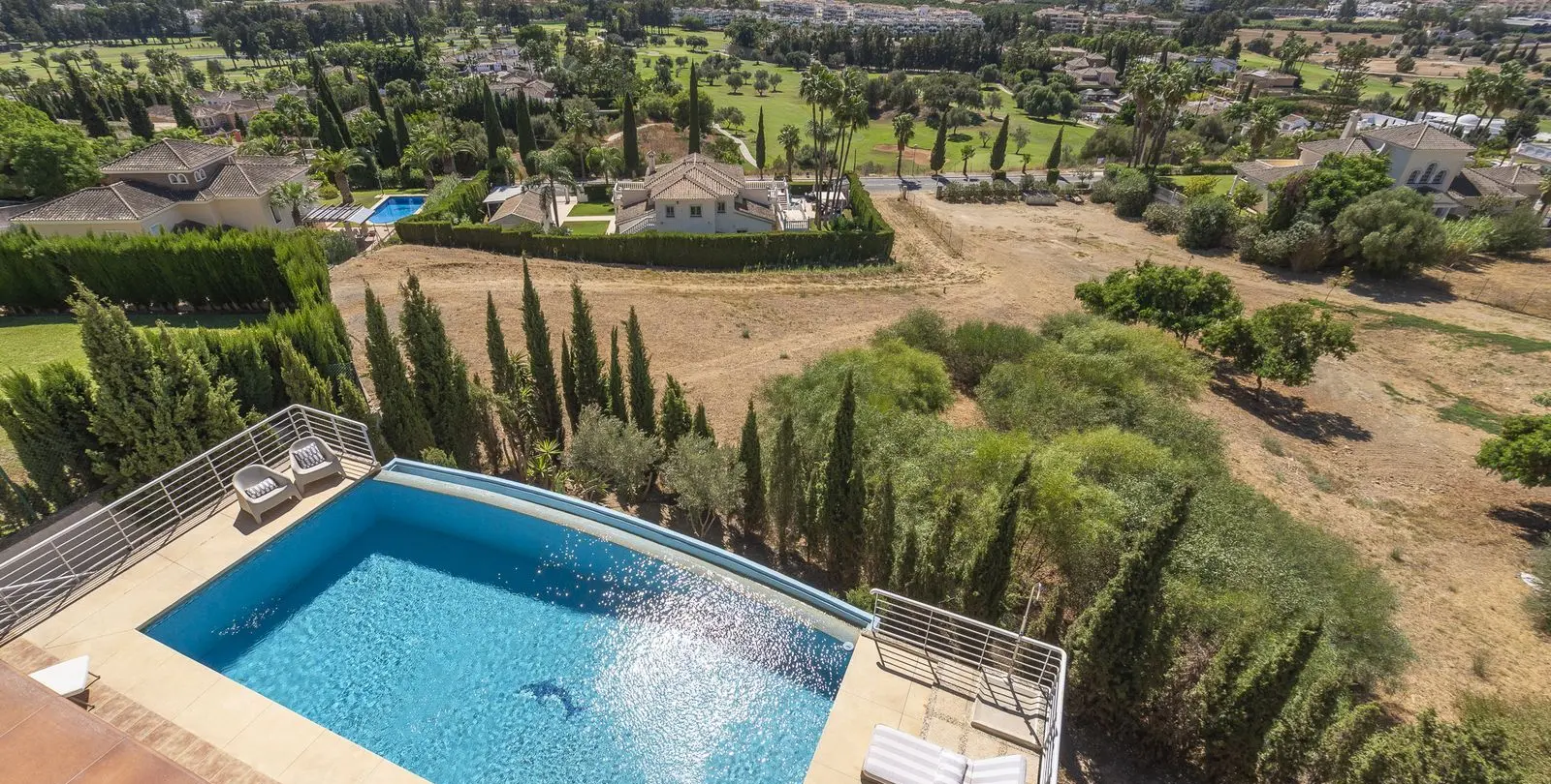Продажа  отдельно стоящей виллы в Mijas 34