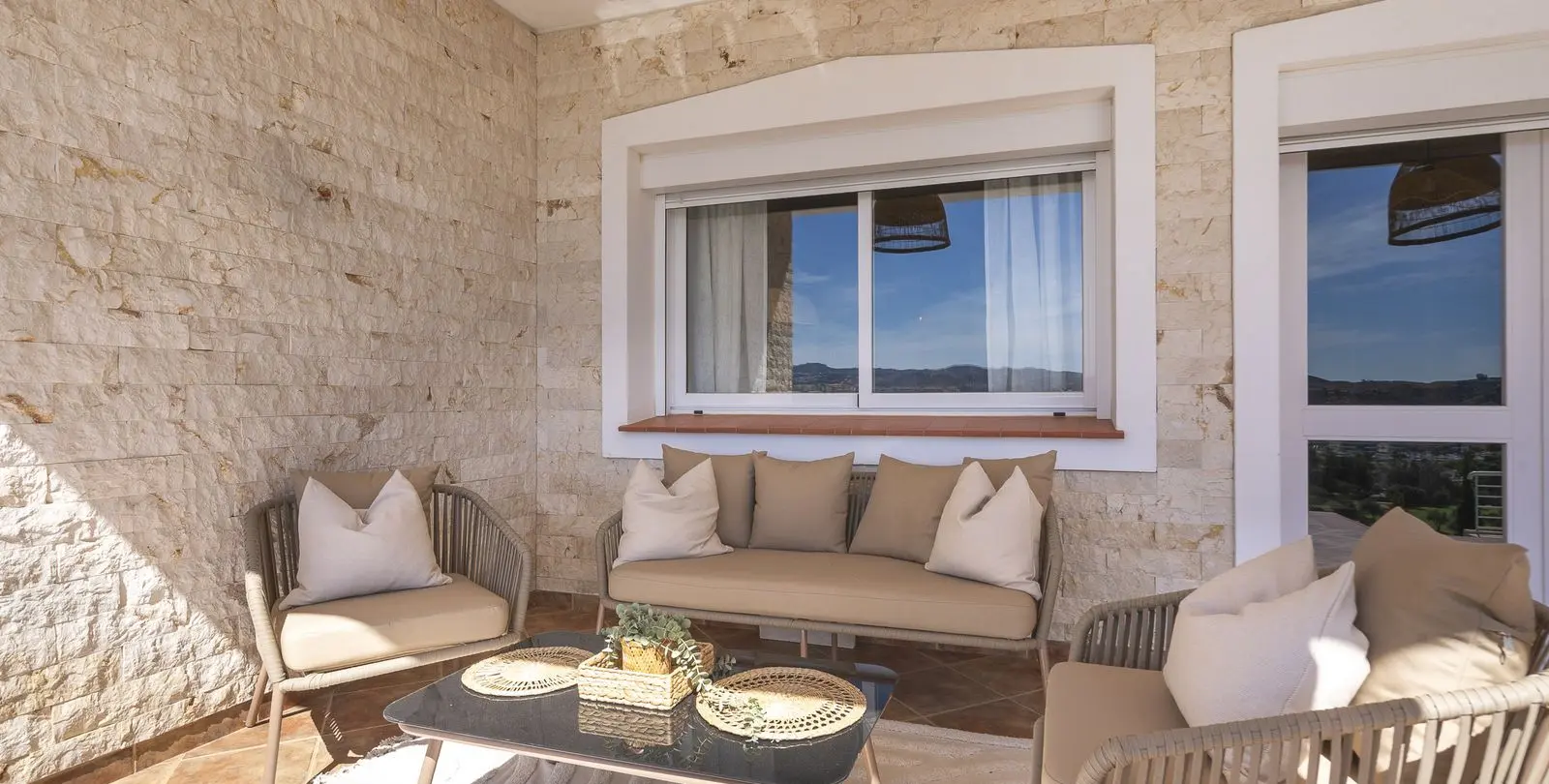 Продажа  отдельно стоящей виллы в Mijas 60