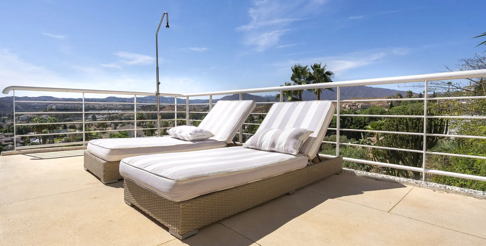 Продажа  отдельно стоящей виллы в Mijas 62