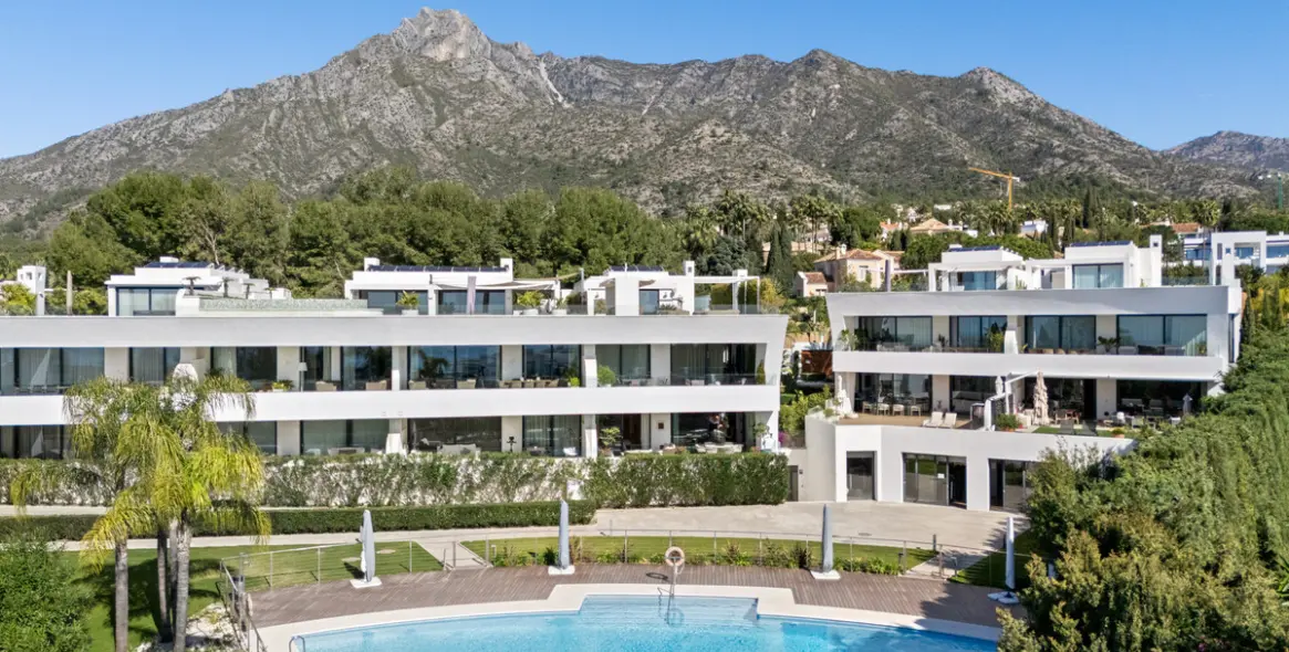 Venta de apartamento en planta baja en The Golden Mile 1