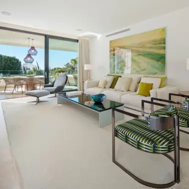 Venta de apartamento en planta baja en The Golden Mile