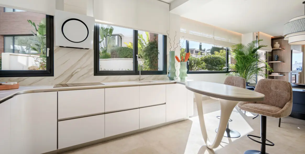 Venta de apartamento en planta baja en The Golden Mile 13