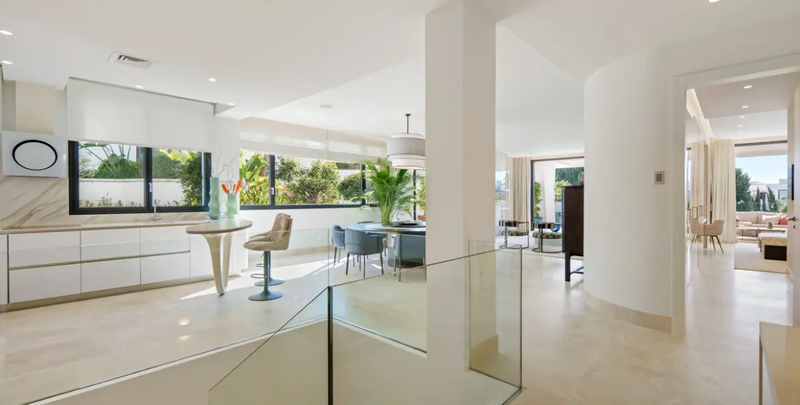 Venta de apartamento en planta baja en The Golden Mile 16