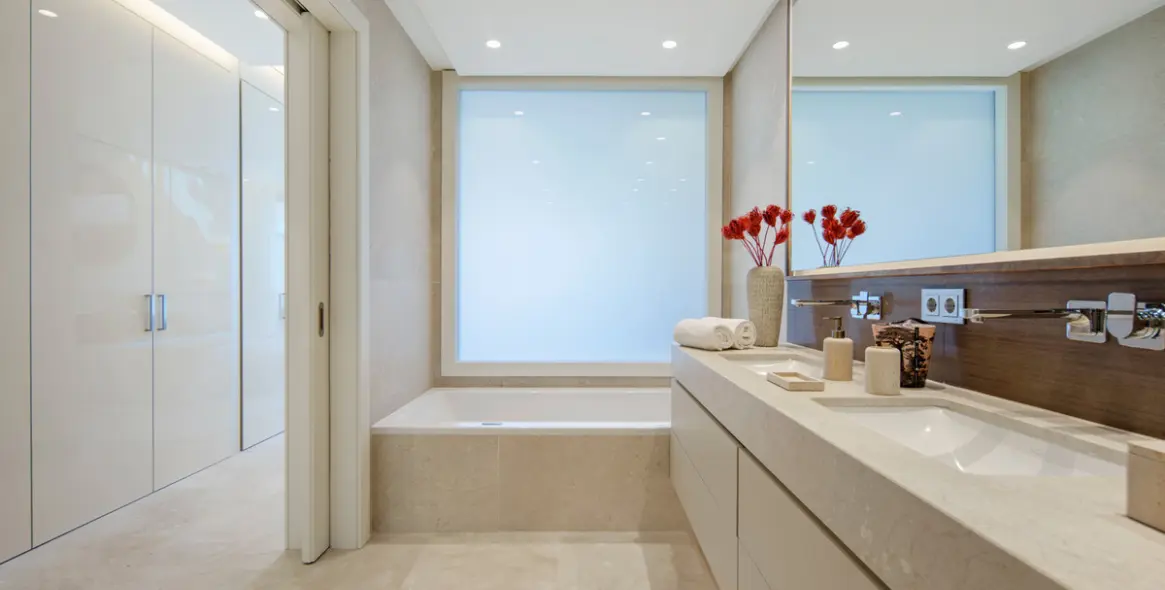 Venta de apartamento en planta baja en The Golden Mile 21