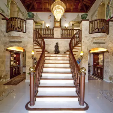 Venta de villa independiente en Nueva Andalucía