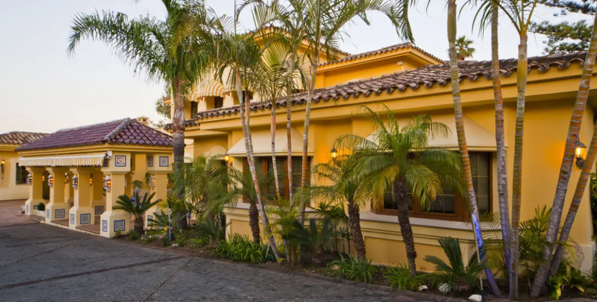 Venta de villa independiente en Nueva Andalucía 17