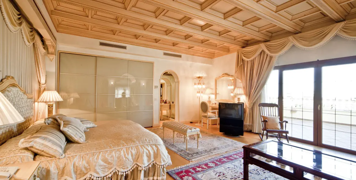 Venta de villa independiente en Nueva Andalucía 39