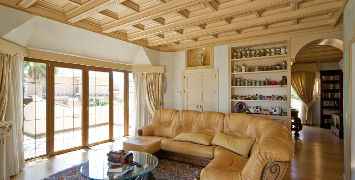 Venta de villa independiente en Nueva Andalucía 46