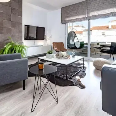 Long-term rent of middle floor apartment in Nueva Andalucía