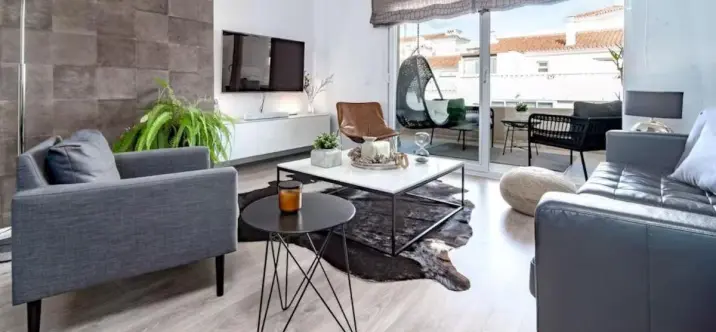 Short-term rent of middle floor apartment in Nueva Andalucía 2