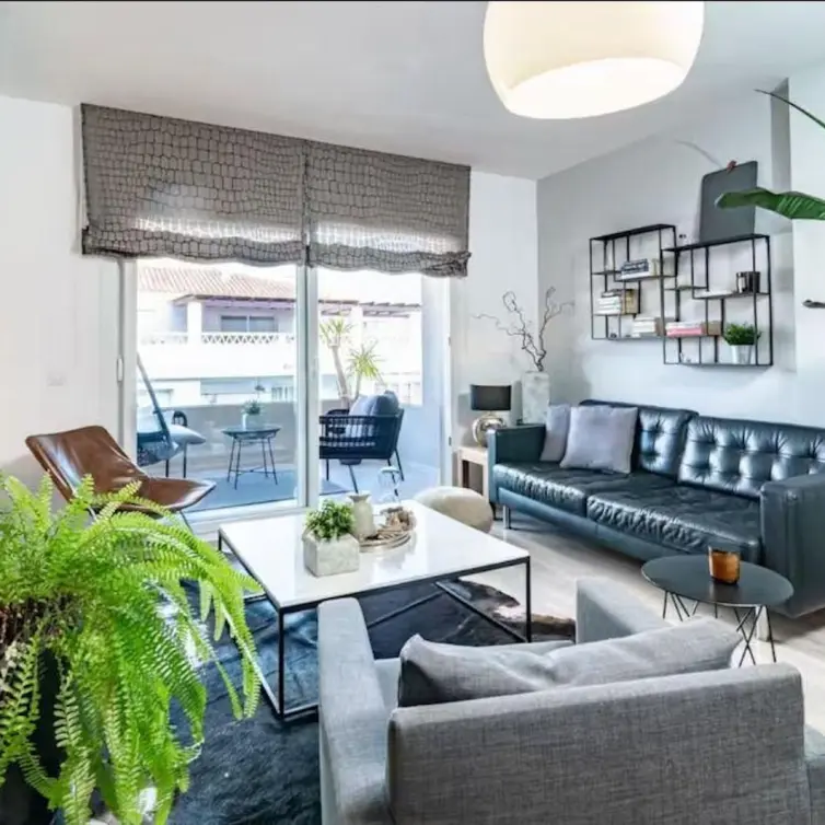 Long-term rent of middle floor apartment in Nueva Andalucía