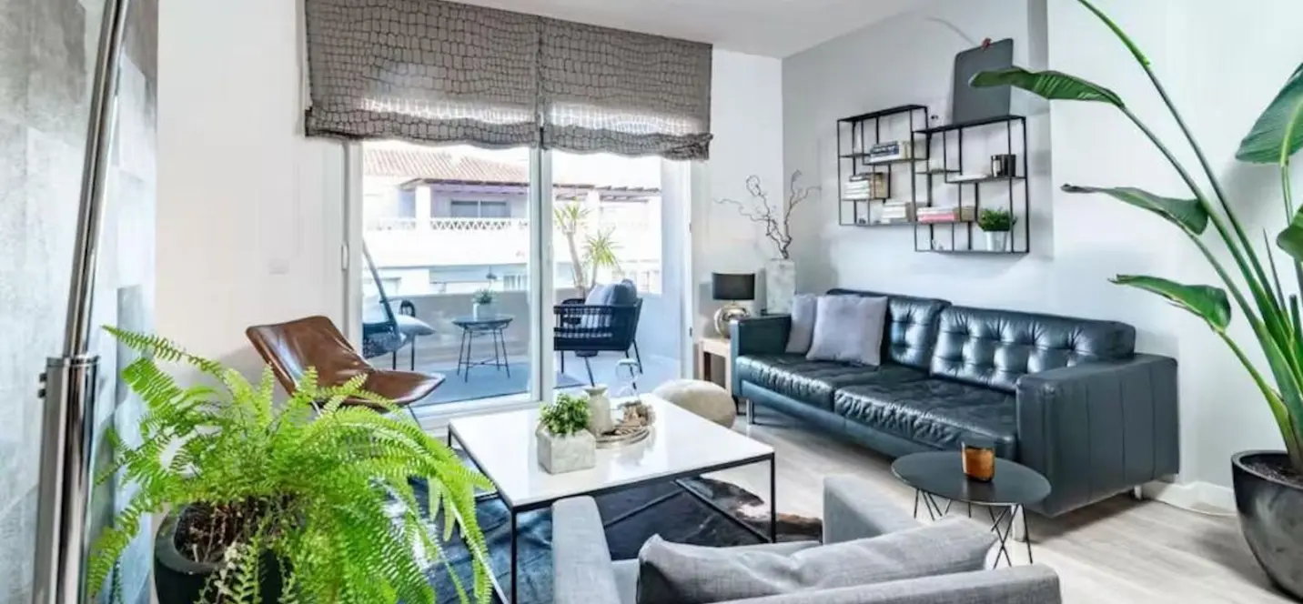 Long-term rent of middle floor apartment in Nueva Andalucía 1
