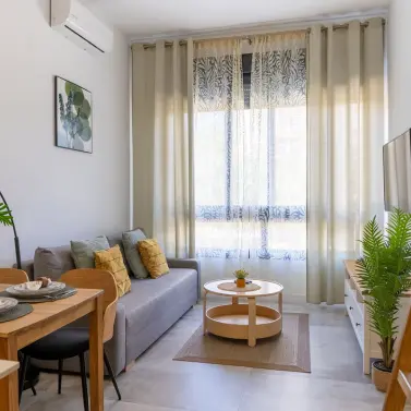 Alquiler a largo plazo de apartamento en planta baja en Fuengirola