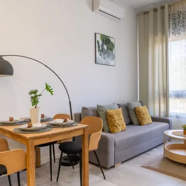 Alquiler a largo plazo de apartamento en planta baja en Fuengirola