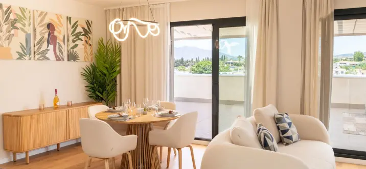 Long-term rent of penthouse in Las Lagunas 1