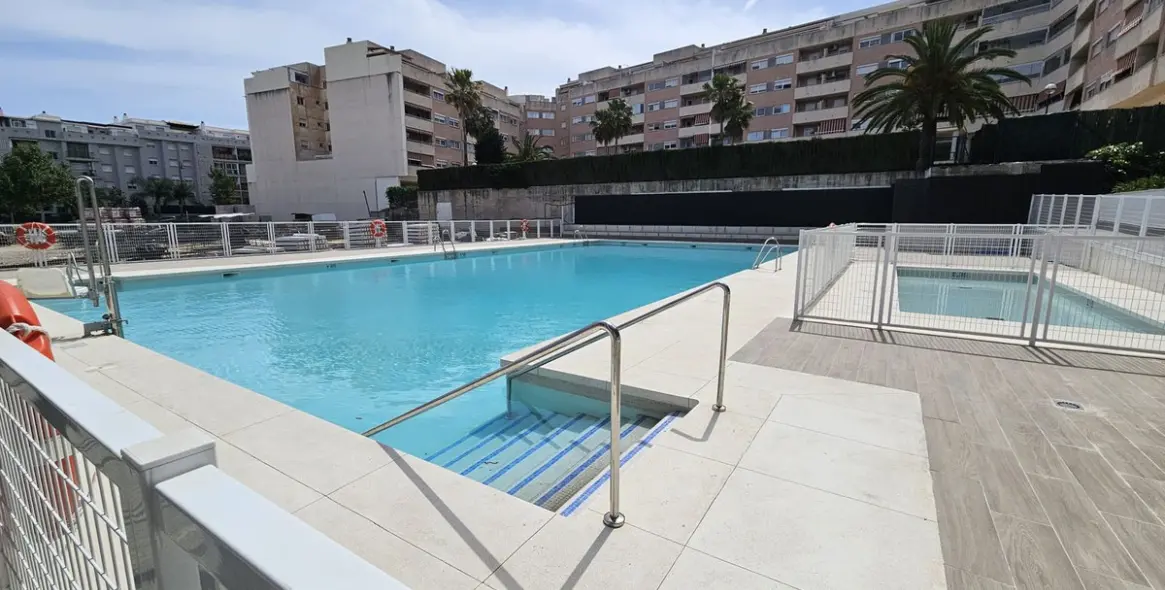 Long-term rent of penthouse in Las Lagunas 24