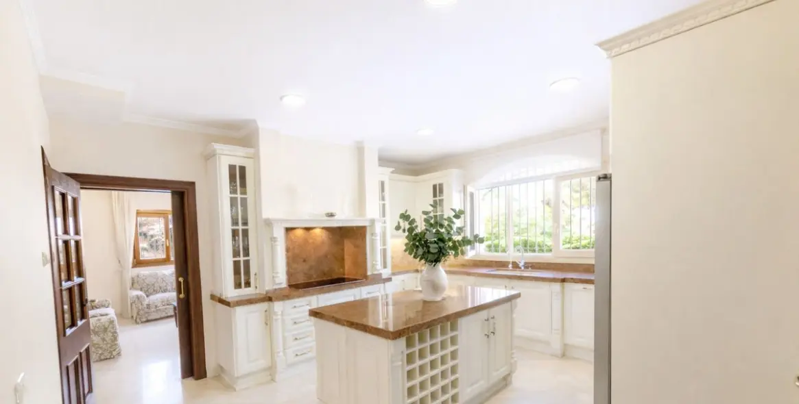 Long-term rent of detached villa in El Rosario 13