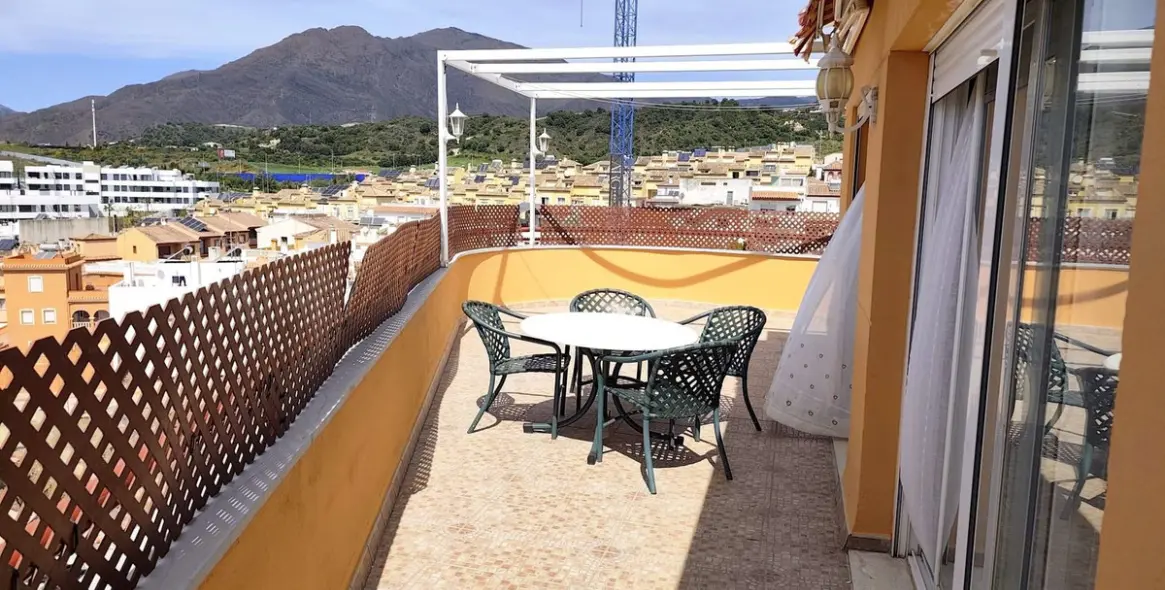 Venta de ático en Estepona 4