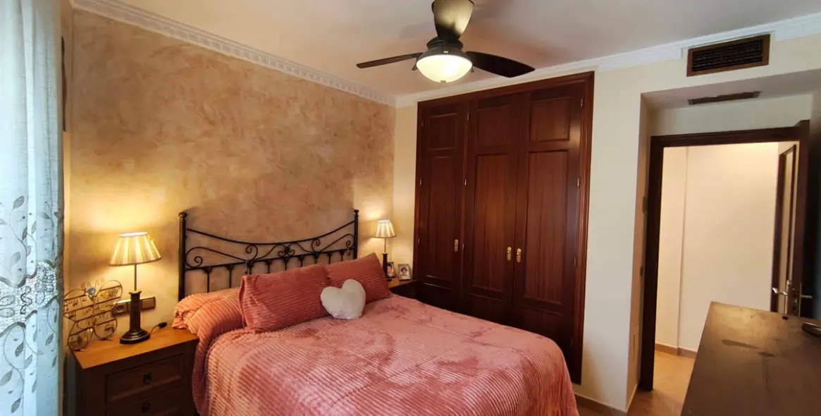 Venta de ático en Estepona 10