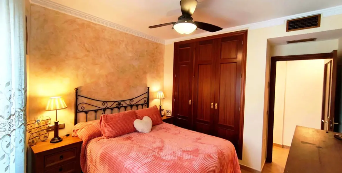 Venta de ático en Estepona 15