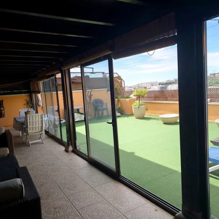 Sale of penthouse in Estepona