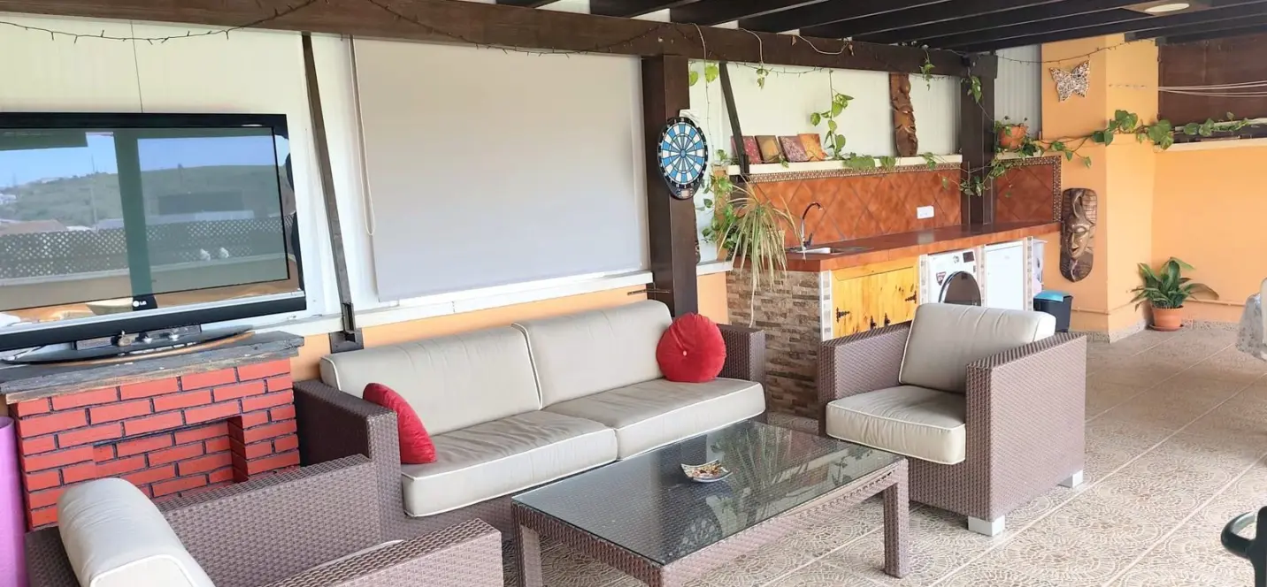 Sale of penthouse in Estepona 2
