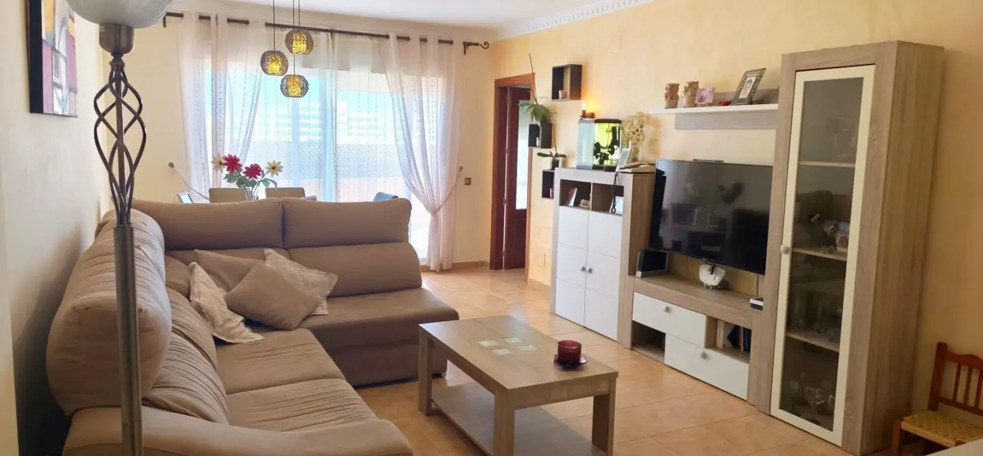 Sale of penthouse in Estepona 4