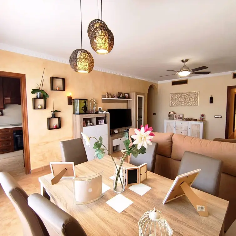 Sale of penthouse in Estepona