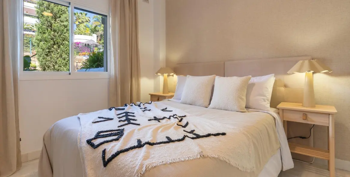 Продажа апартаментов на среднем этаже в Nueva Andalucía 4