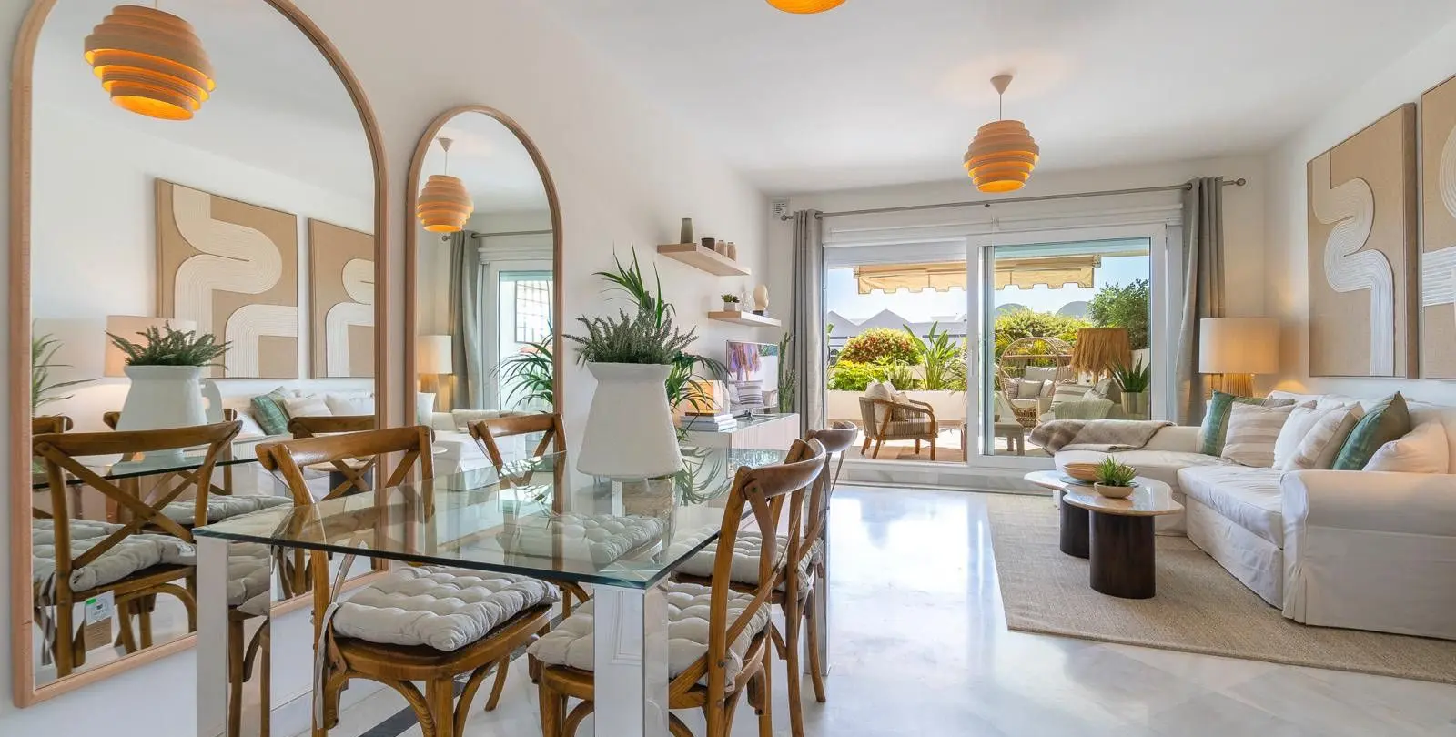 Sale of middle floor apartment in Nueva Andalucía 2