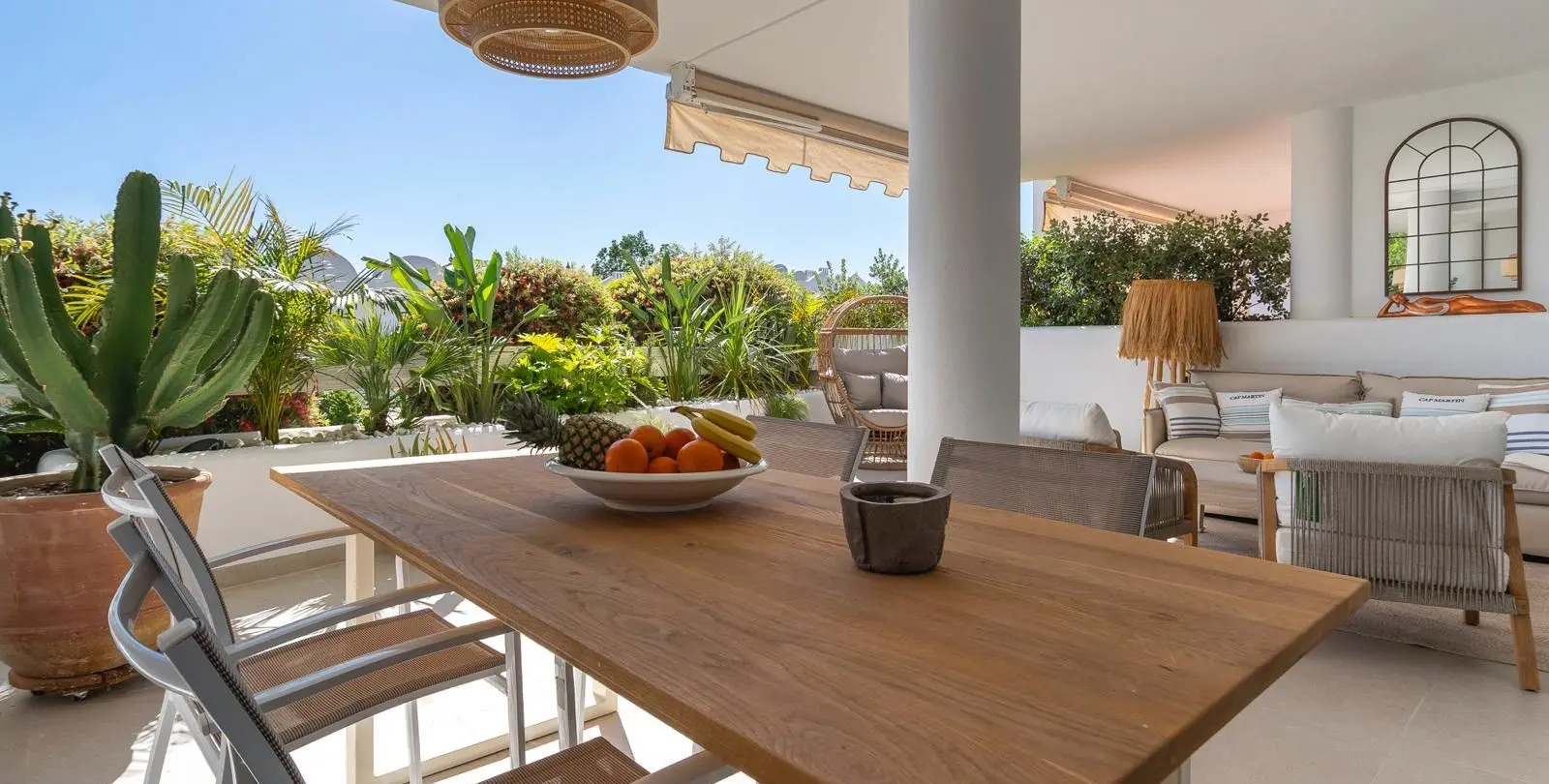 Sale of middle floor apartment in Nueva Andalucía 6