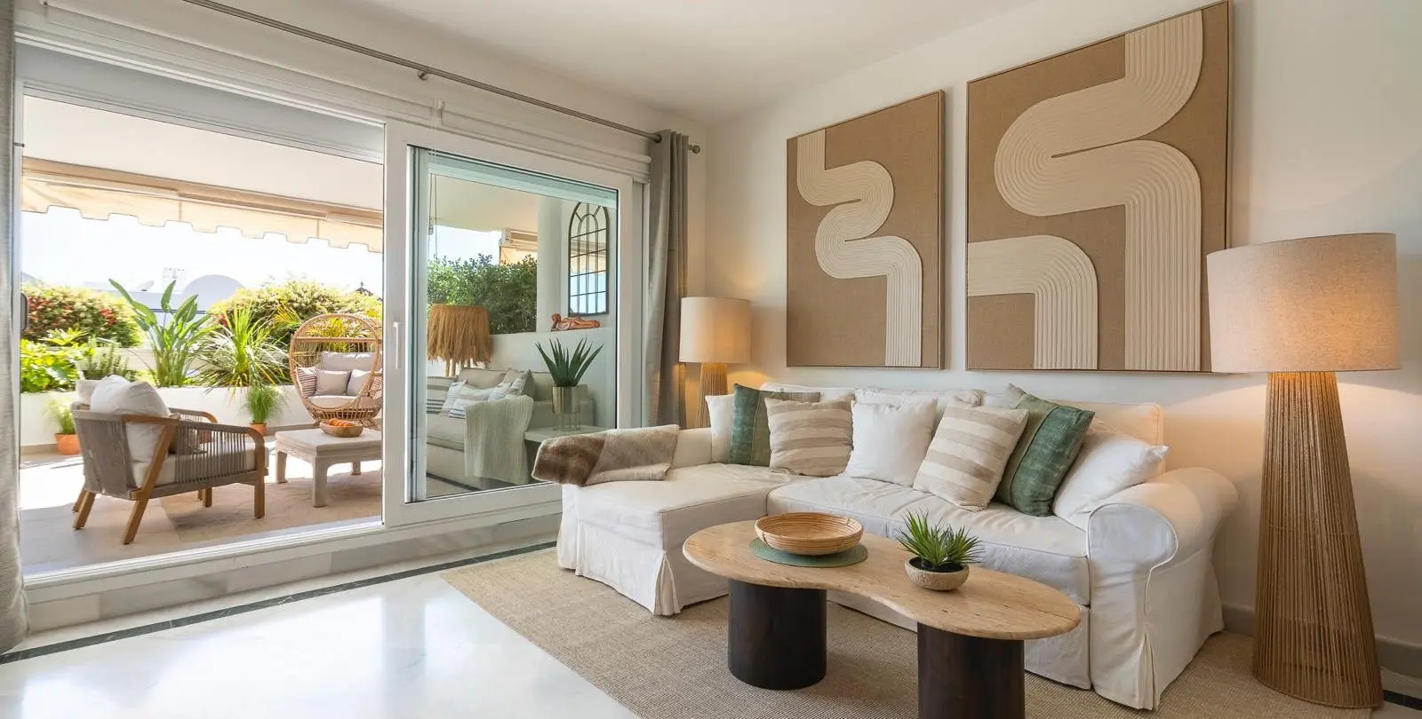 Sale of middle floor apartment in Nueva Andalucía 7
