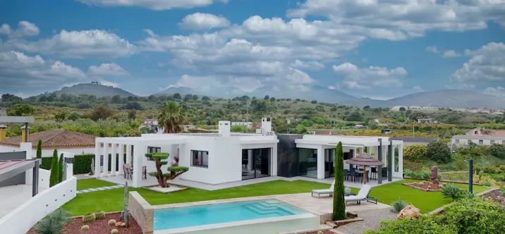 Venta de villa independiente en Alhaurín el Grande 0