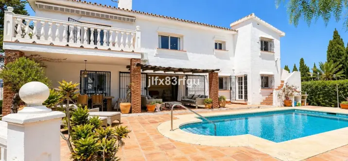 Venta de villa independiente en Riviera del Sol 0