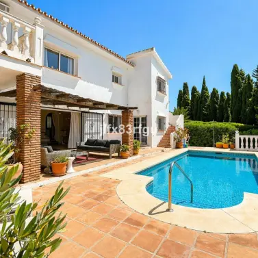 Venta de villa independiente en Riviera del Sol