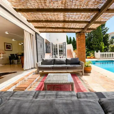 Venta de villa independiente en Riviera del Sol