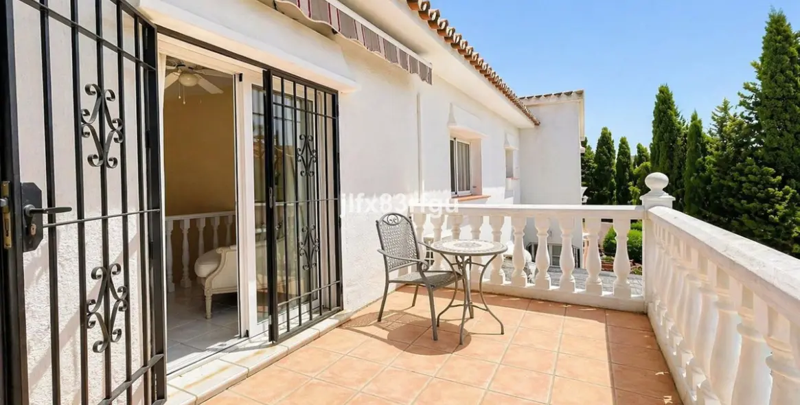 Venta de villa independiente en Riviera del Sol 16