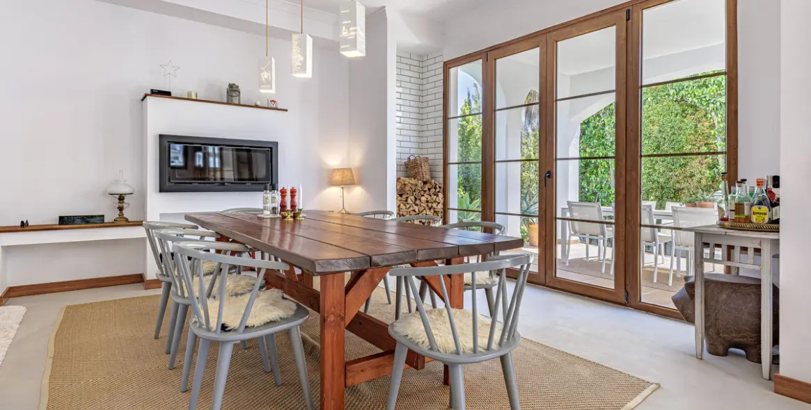 Venta de villa independiente en Selwo 11