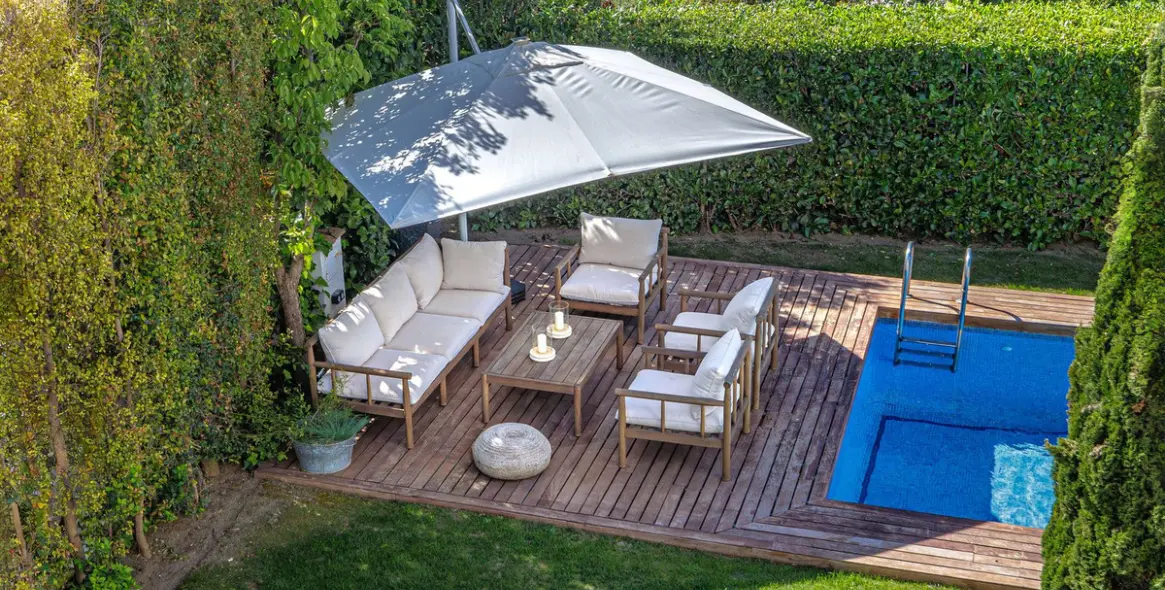 Venta de villa independiente en Selwo 36