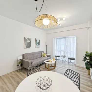 Venta de apartamento en planta media en La Merced