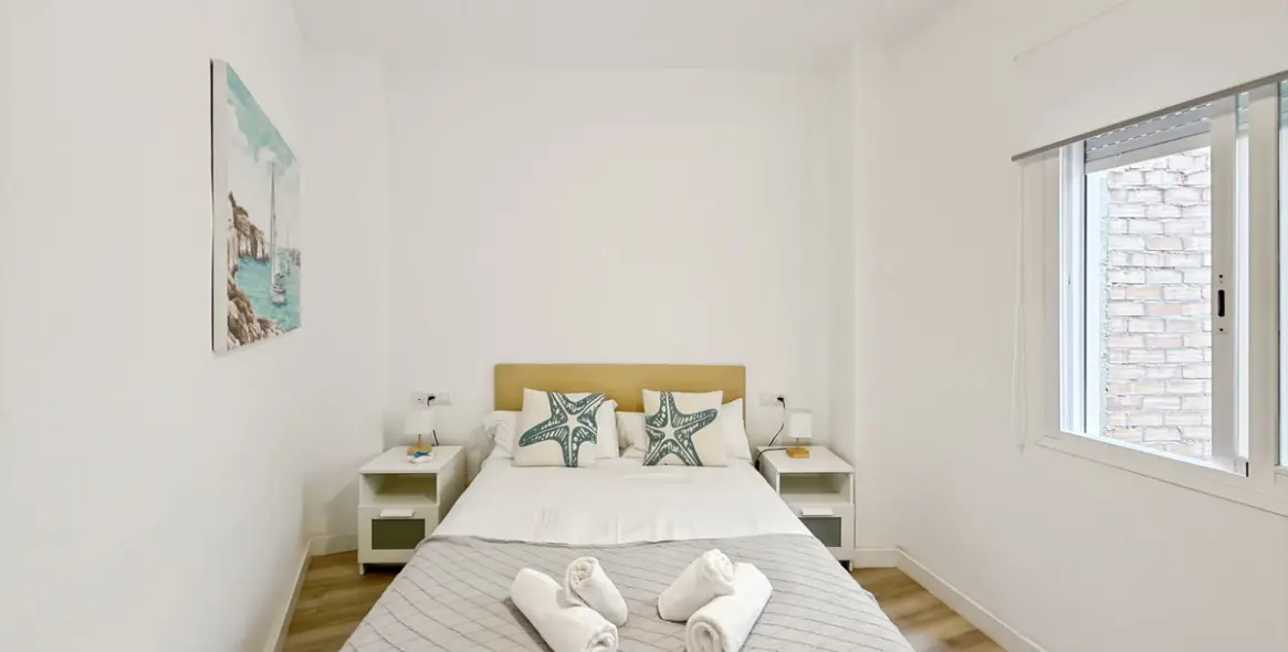 Venta de apartamento en planta media en La Merced 8