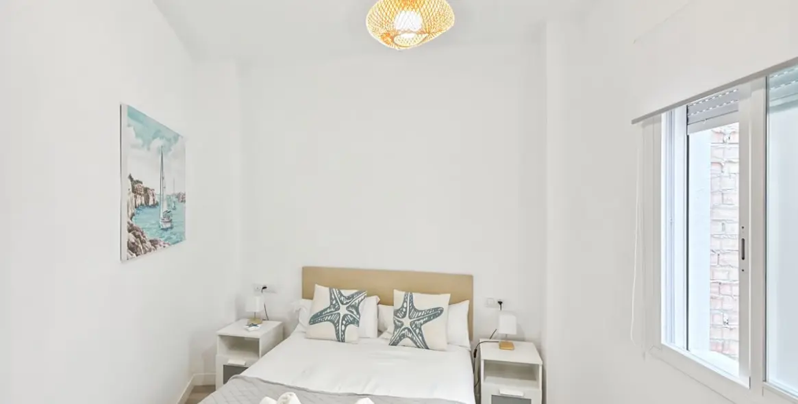 Venta de apartamento en planta media en La Merced 10