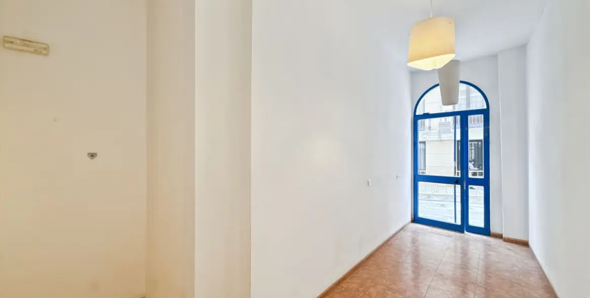 Venta de apartamento en planta media en La Merced 20