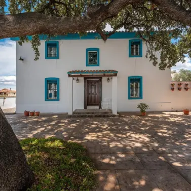 Venta de villa independiente en Alhaurin el Grande