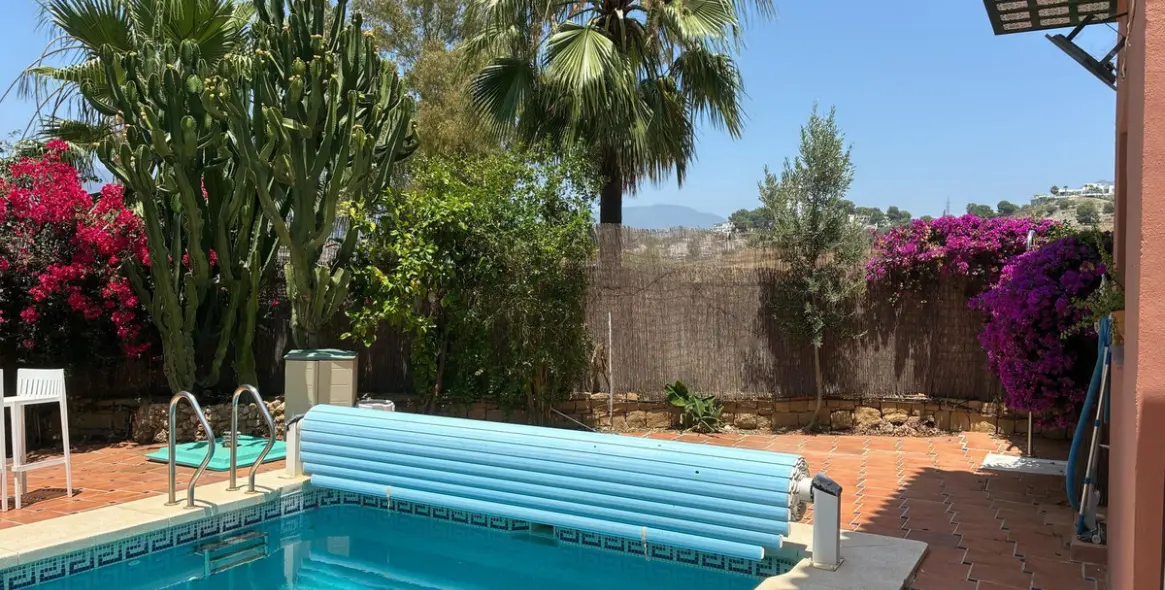 Long-term rent of detached villa in Nueva Andalucía 9