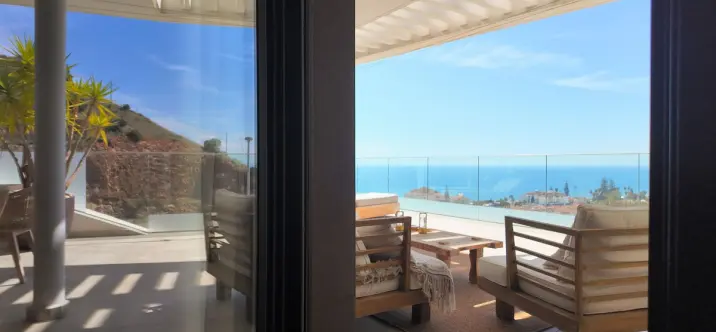 Venta de apartamento en planta baja en Rincón de la Victoria 2