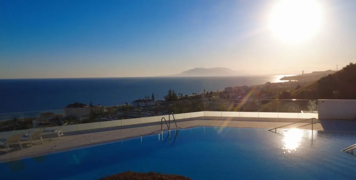 Venta de apartamento en planta baja en Rincón de la Victoria 19