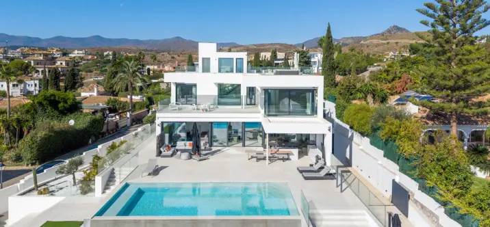 Venta de villa independiente en Benahavís 0