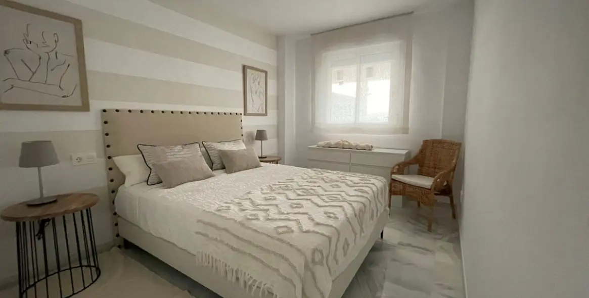Продажа апартаментов на первом этаже в Casares 1